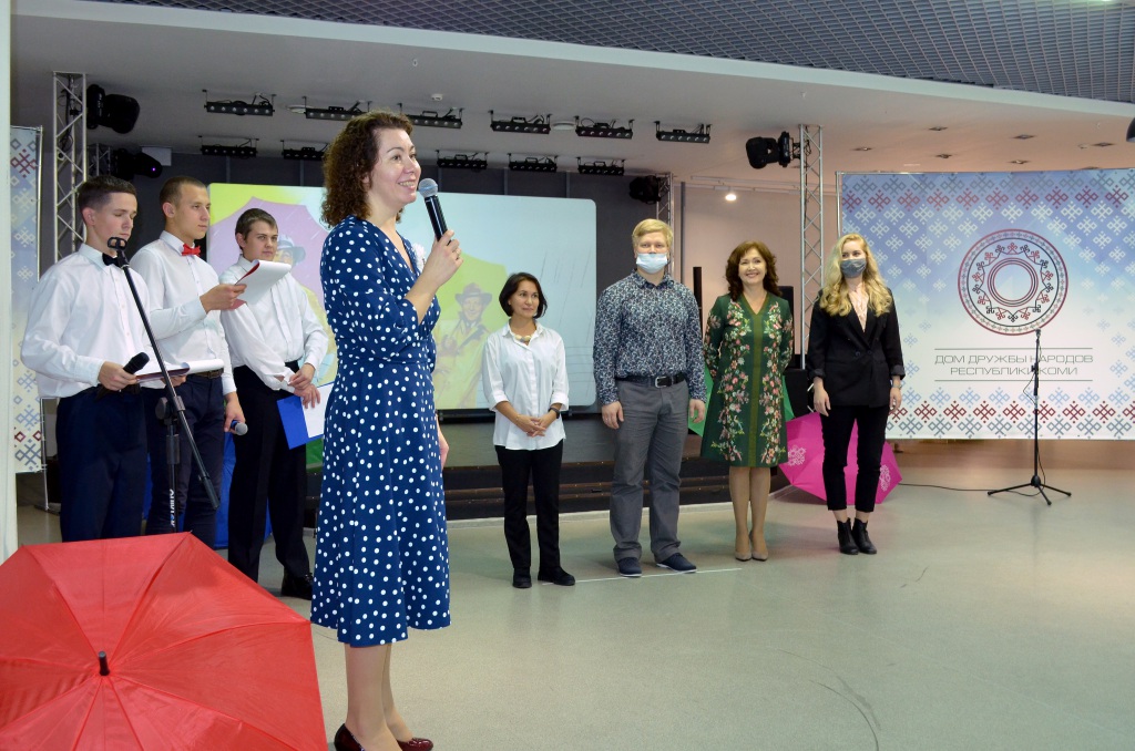 учителя 2 школы камские поляны. праздничный концерт посвященный дню учителя. концерт посвященный учителям. мероприятие посвященному ко дню учителя. школа 10 жуковский учителя.