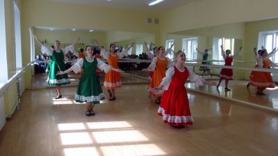 "Композиция постановки танца" практический показ постановочных работ 4 ХТ