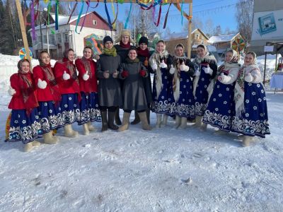 Ансамбль «Войвывса лэбач» на празднике «Гажа валяй»