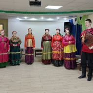 По дорожечке солдатской….