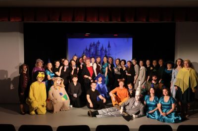 Первокурсники Этнохудожественного отделения стали полноправными жителями Изумрудного города!