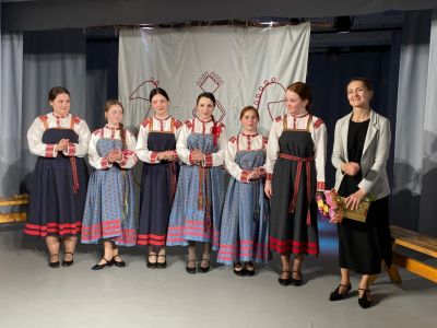 "Зимнего берега народ..." "Зимнего берега народ..."
