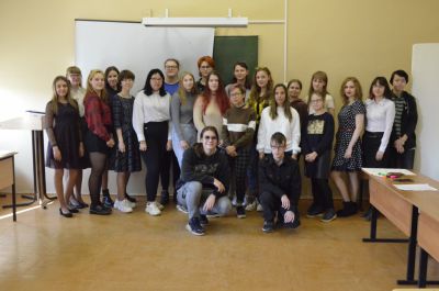 «И книги открывайте, как дверь в большую жизнь…»